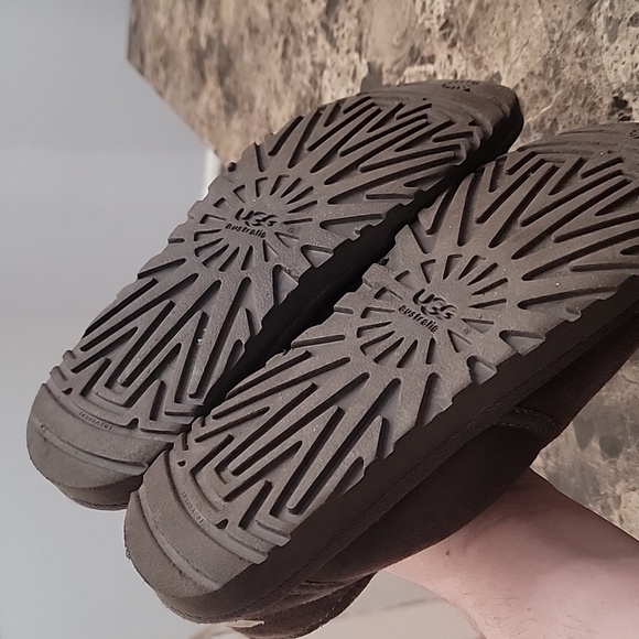 UGG Australia Men's Kenton Slipper Size 8 - Picture 6 of 9